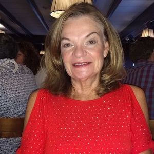 Meet your Posher, Lois